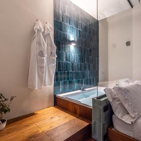 Palazzo Italia Suites Bari Exterior foto